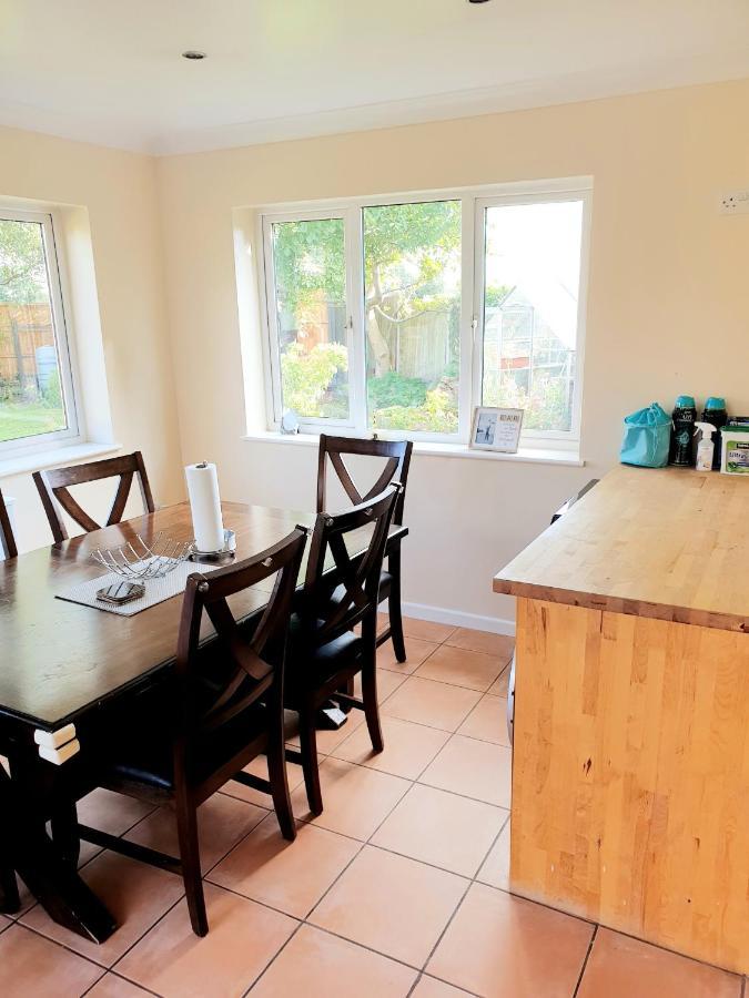 Specious 3Bed Property With Parking & Large Garden Aveley Dış mekan fotoğraf