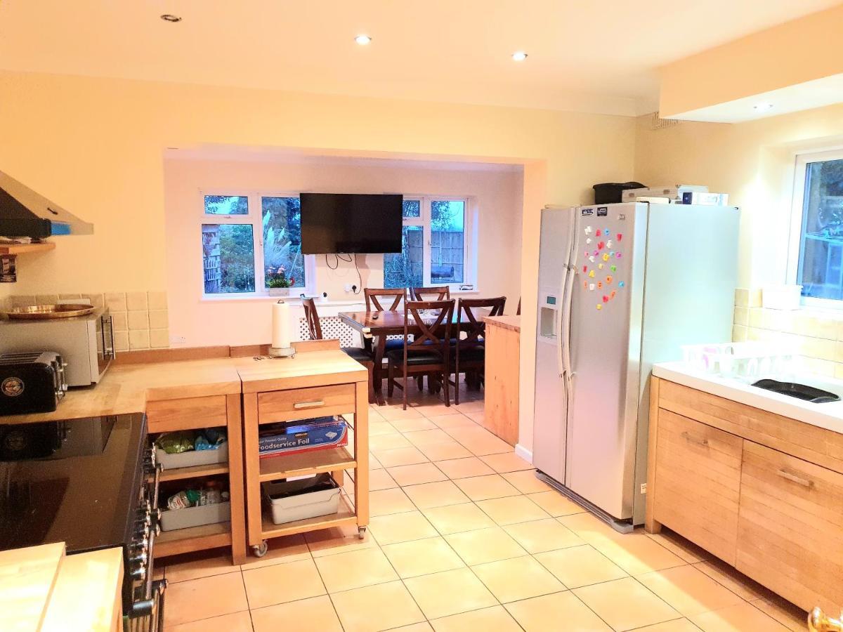 Specious 3Bed Property With Parking & Large Garden Aveley Dış mekan fotoğraf